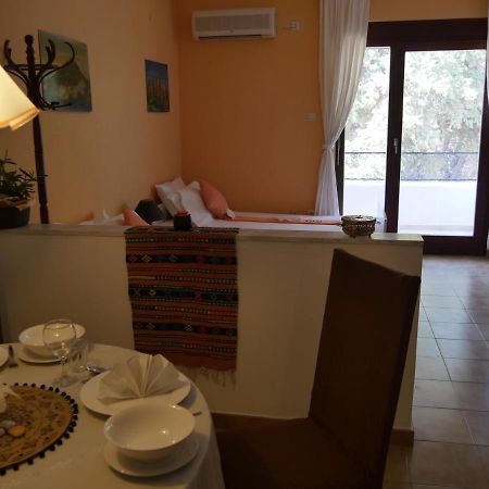 Helios-Rhodos-Apartments Koskinou  Eksteriør billede