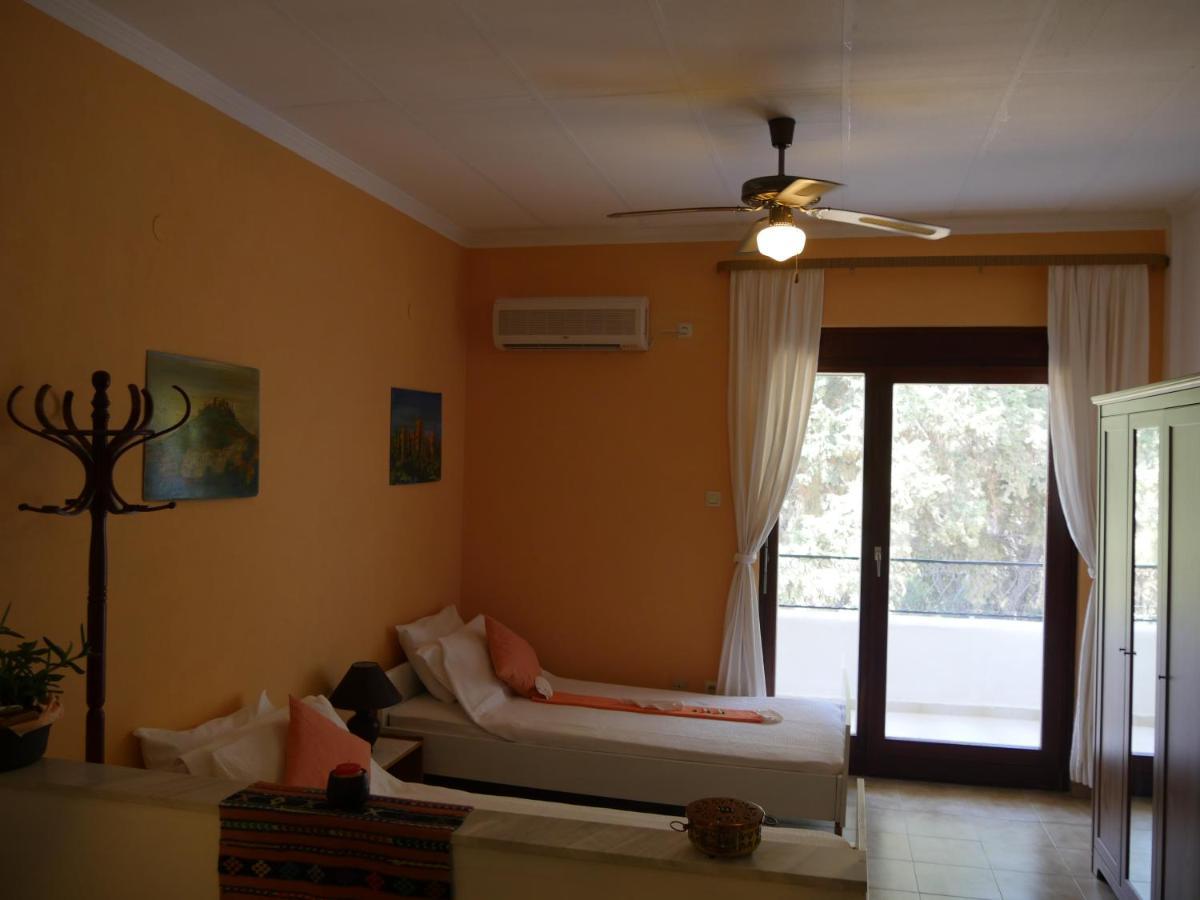 Helios-Rhodos-Apartments Koskinou  Eksteriør billede