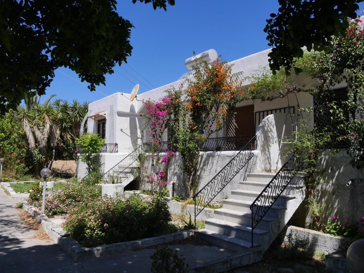 Helios-Rhodos-Apartments Koskinou  Eksteriør billede