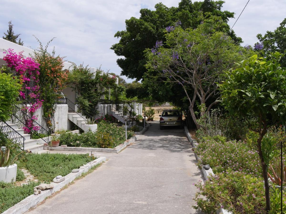 Helios-Rhodos-Apartments Koskinou  Eksteriør billede